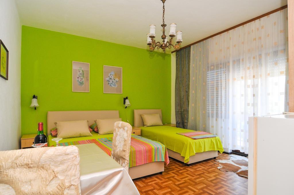 Guesthouse Lanca Tivat Oda fotoğraf