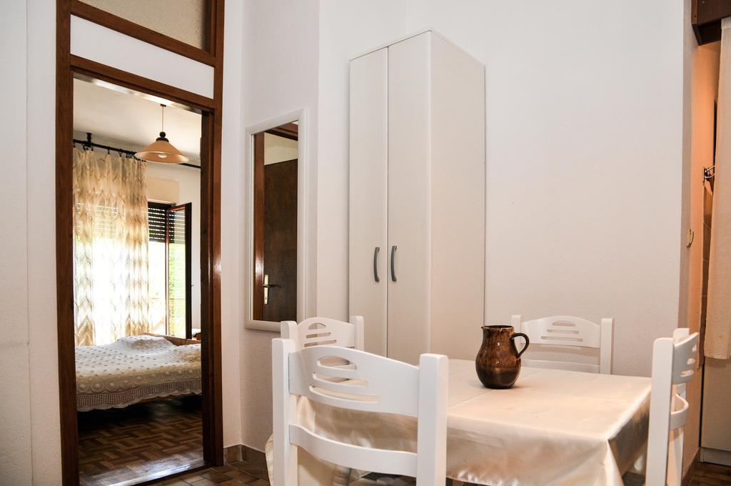 Guesthouse Lanca Tivat Oda fotoğraf